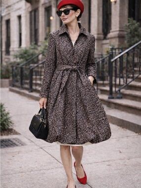 D&Y Chic Bubble Hem Trench Coat | Audrey Hepburn Style | Belted Fit & Flare | Sm